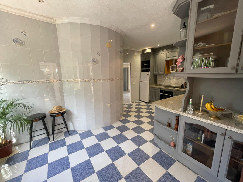 6 Cuarto Villa en venta