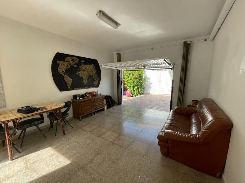 6 Cuarto Villa en venta