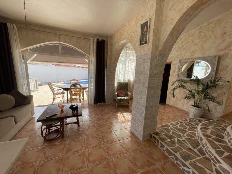 6 Cuarto Villa en venta