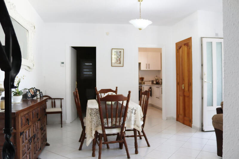 5 bedroom Villa for sale