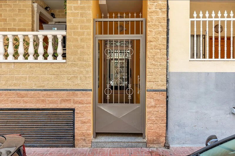 2 slaapkamer Appartement Te koop