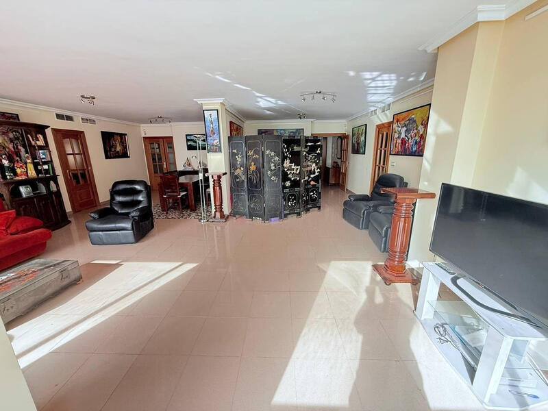 4 slaapkamer Appartement Te koop