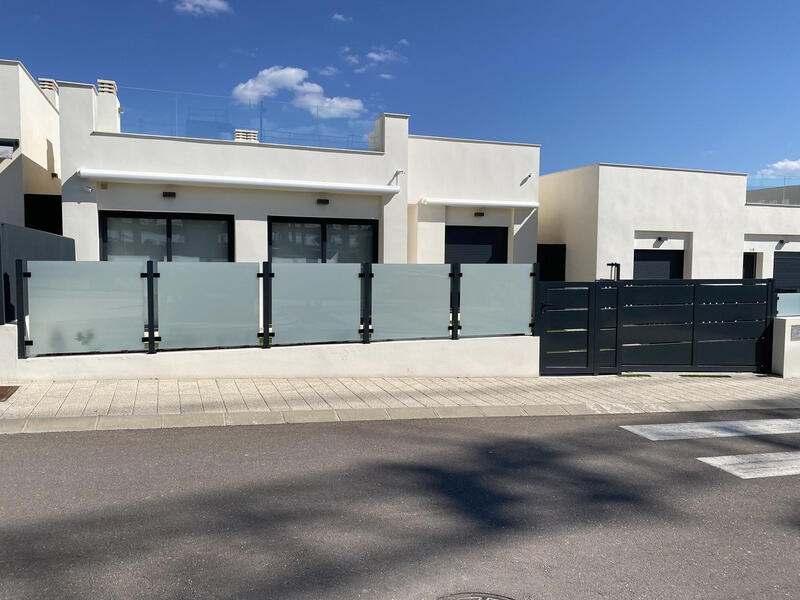 Villa en venta en Los Perez (Ayuntamiento Almoradi/Torrevieja), Alicante