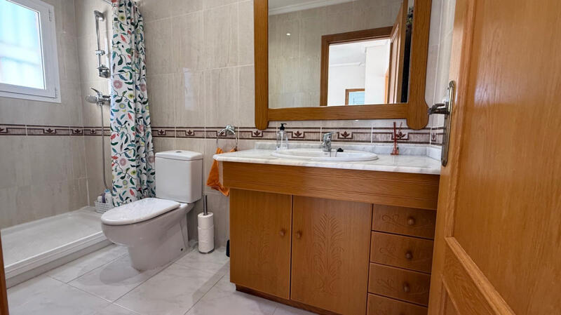 4 slaapkamer Villa Te koop