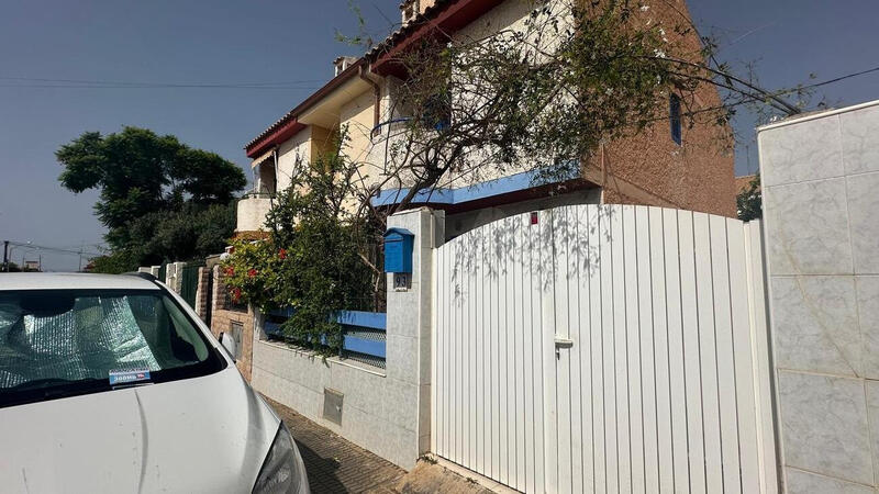 3 bedroom Townhouse for sale 3 bedroom Townhouse for sale