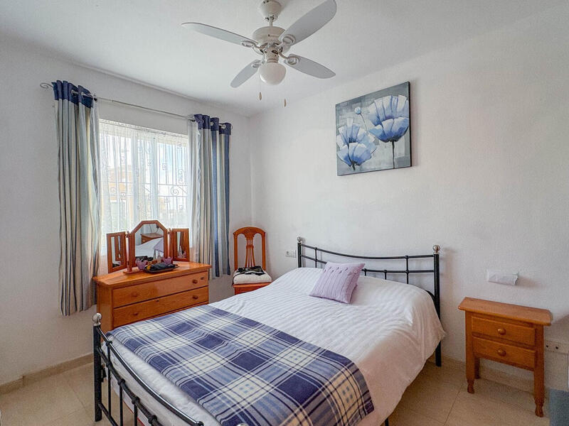 2 slaapkamer Appartement Te koop
