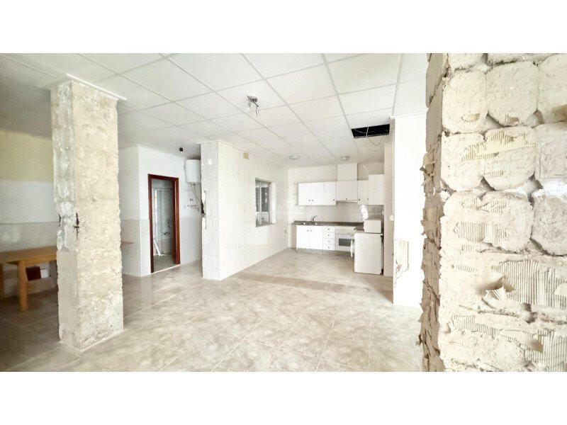 4 спальная комната квартира продается