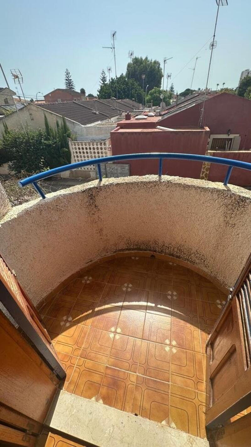 3 bedroom Townhouse for sale