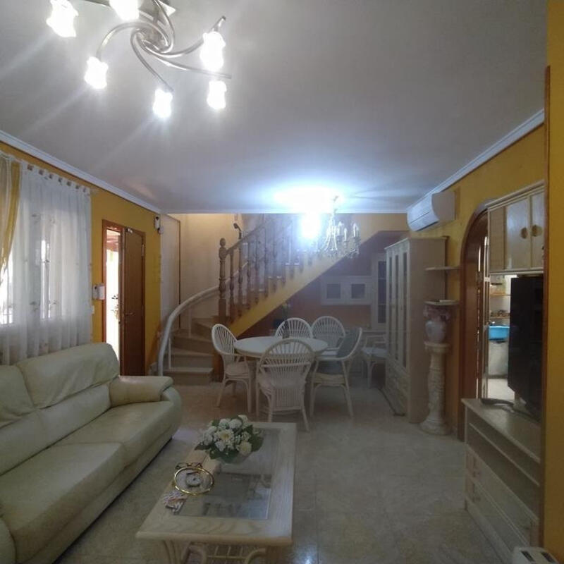 3 спальная комната дуплекс продается