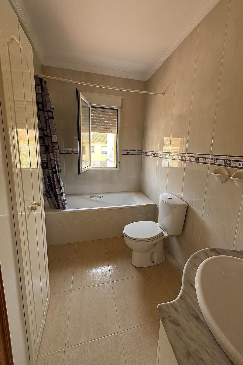 2 slaapkamer Tweezijdig Te koop