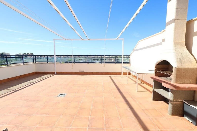 2 slaapkamer Appartement Te koop