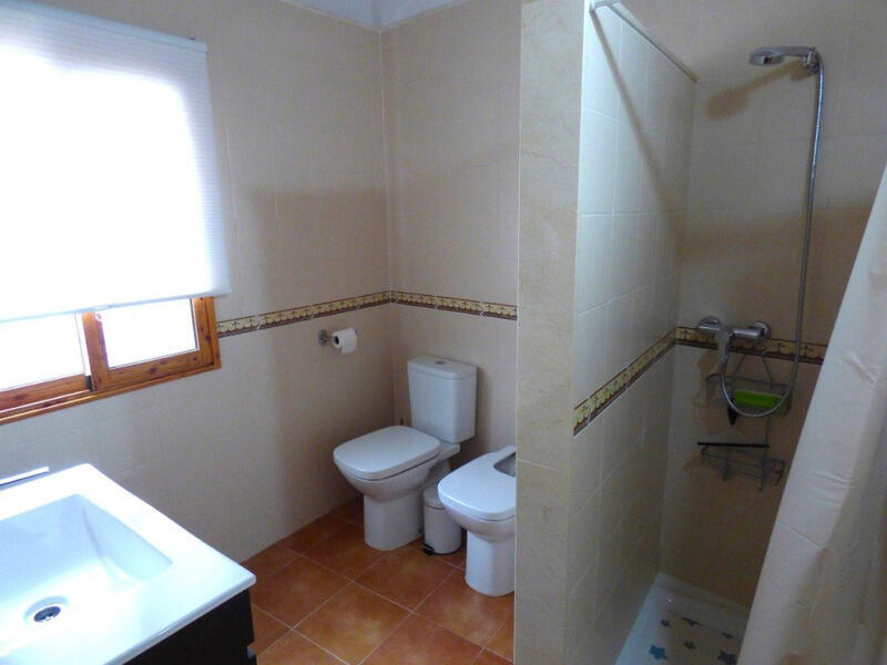 4 slaapkamer Gezinswoning Te koop