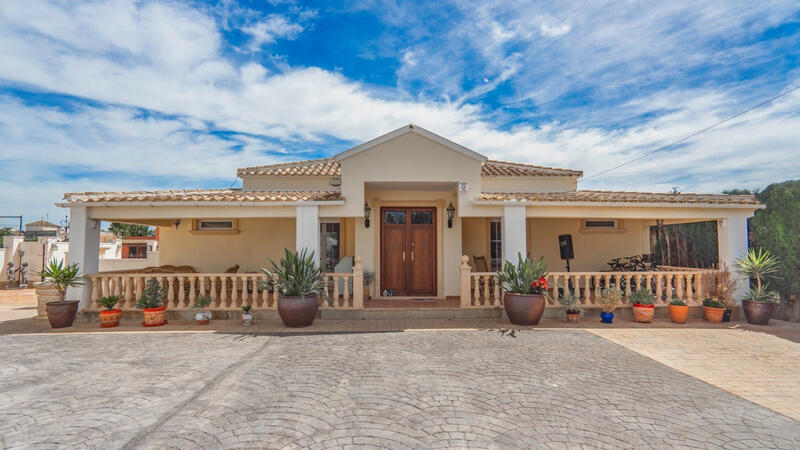 6 Cuarto Casa de Campo en venta 6 Cuarto Casa de Campo en venta
