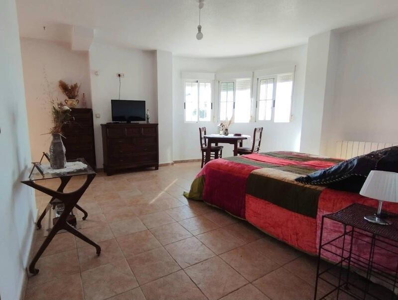 6 Cuarto Villa en venta