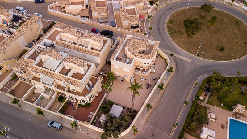 6 Cuarto Villa en venta
