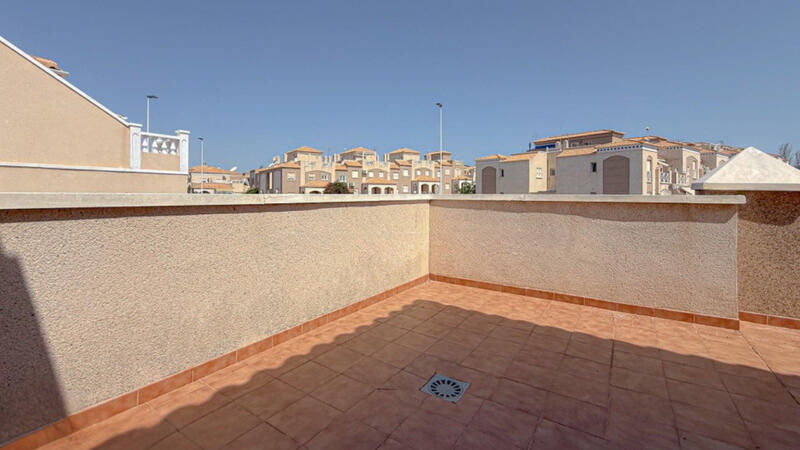 3 soverom Rekkehus til salgs 3 soverom Rekkehus til salgs