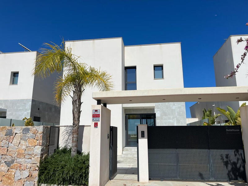 5 bedroom Villa for sale