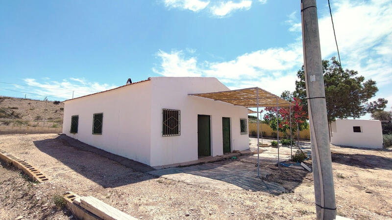 2 slaapkamer Landhuis Te koop