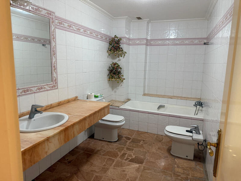 5 slaapkamer Appartement Te koop