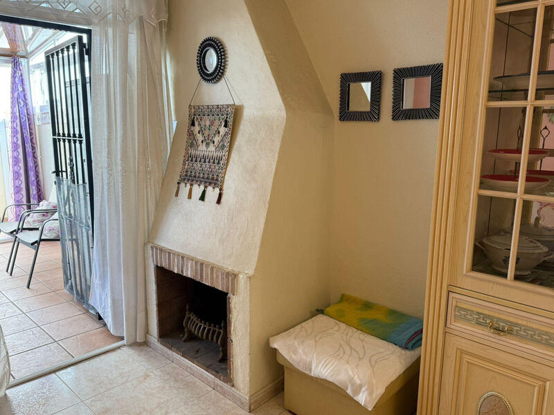 2 slaapkamer Gezinswoning Te koop
