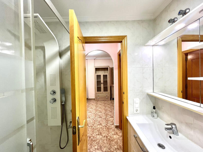 2 Schlafzimmer Appartement zu verkaufen