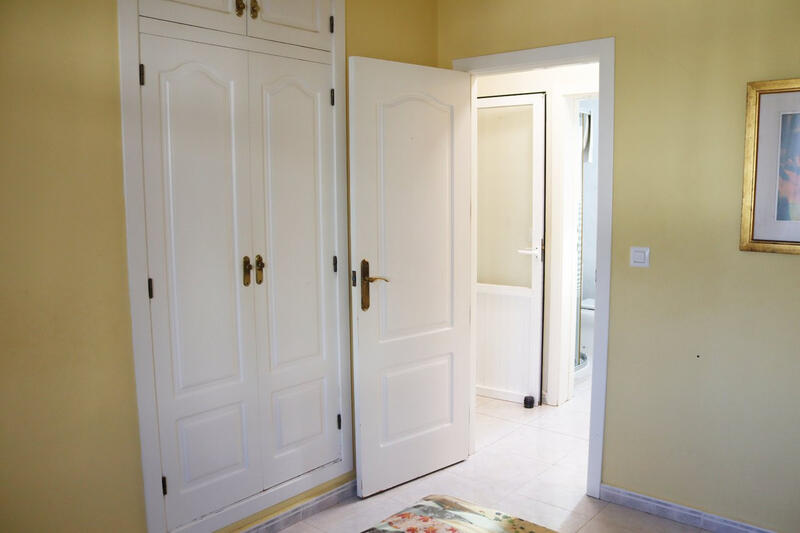 2 Cuarto Villa en venta