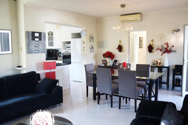 2 Cuarto Villa en venta