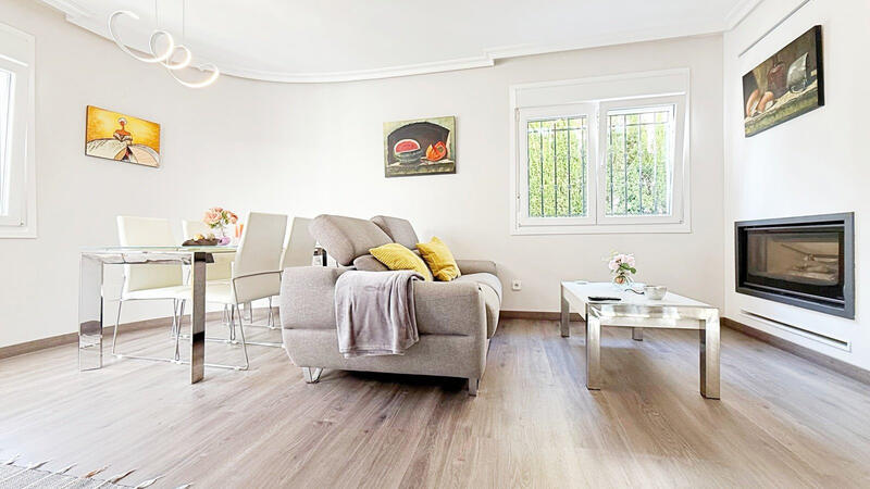 3 slaapkamer Villa Te koop