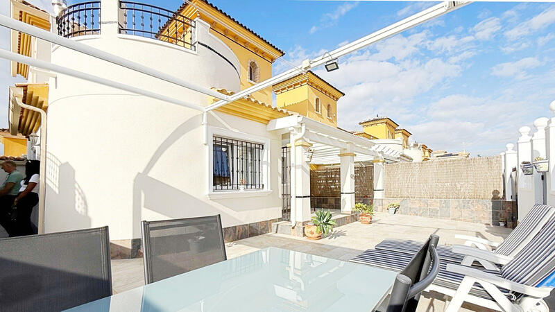 3 slaapkamer Villa Te koop