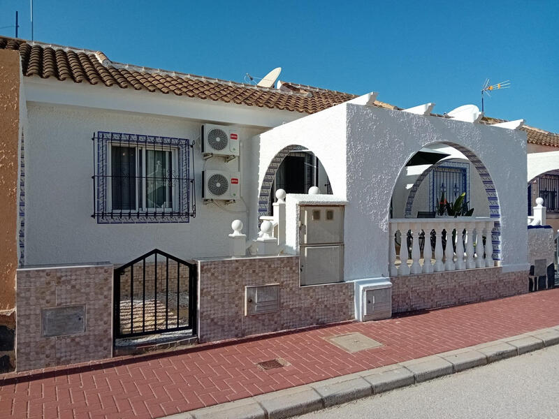 Villa en venta en Los Perez (Ayuntamiento Almoradi/Torrevieja), Alicante