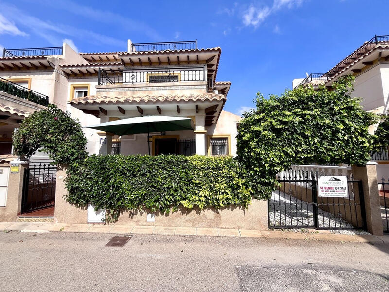 городская тюрьма продается в La Zenia, Alicante