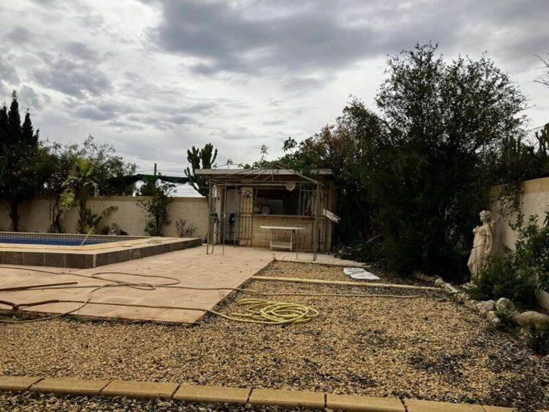 8 bedroom Villa for sale