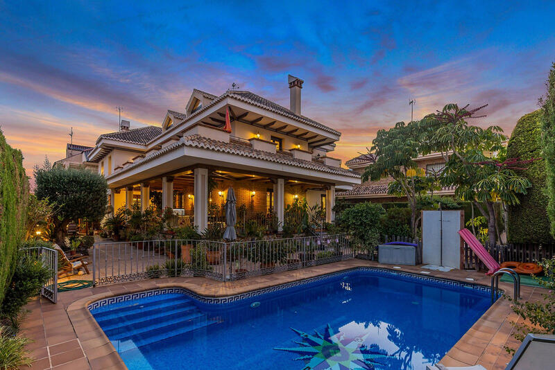 Villa Te koop in Torrevieja, Alicante