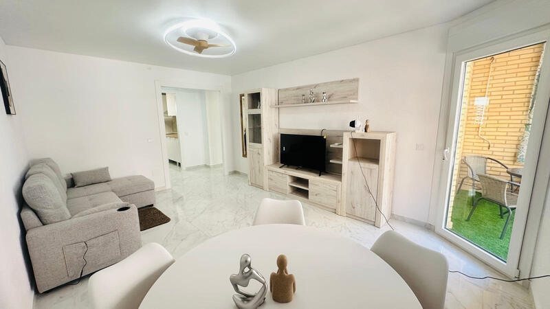Lejlighed til salg i Torrevieja, Alicante