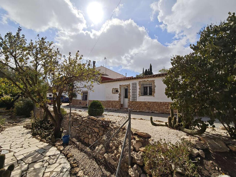4 chambre Auberge à vendre