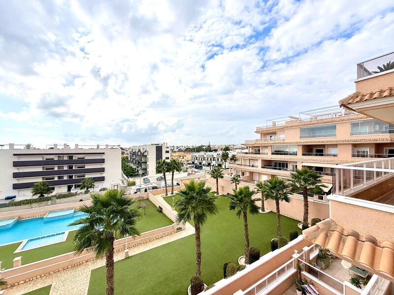 3 bedroom Apartment for sale