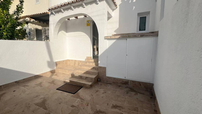 городская тюрьма продается в Torrevieja, Alicante