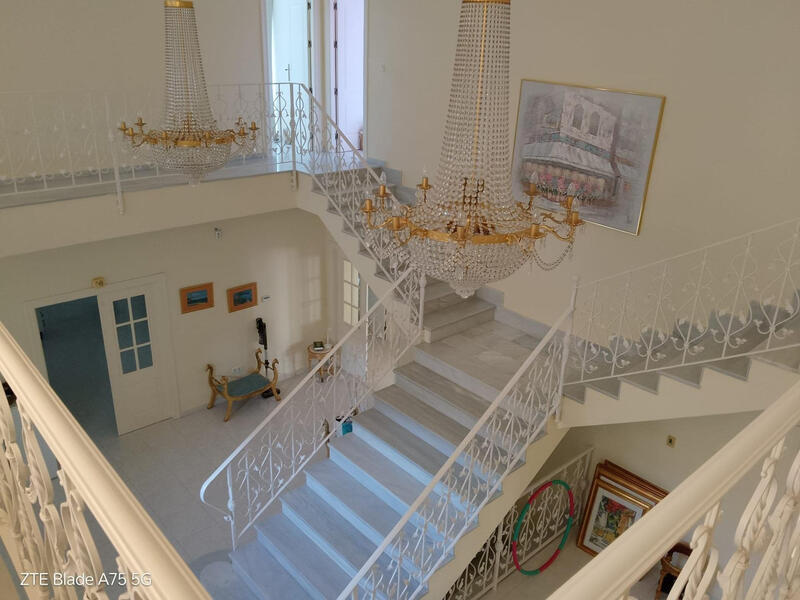 5 soverom Villa til salgs