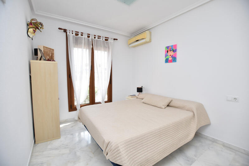 3 bedroom Townhouse for sale