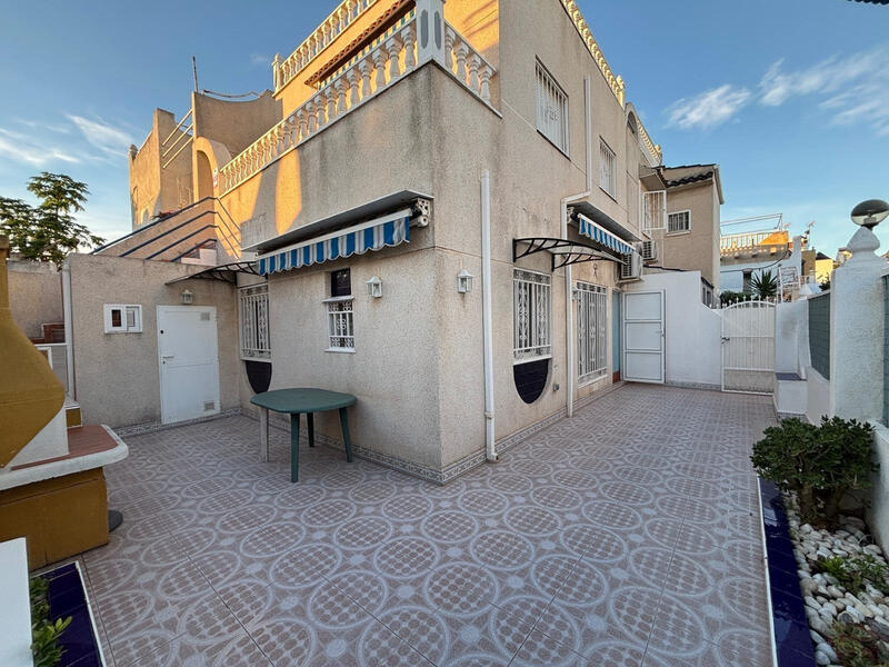 4 bedroom Villa for sale