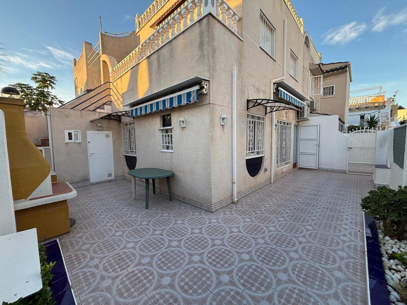 4 bedroom Villa for sale