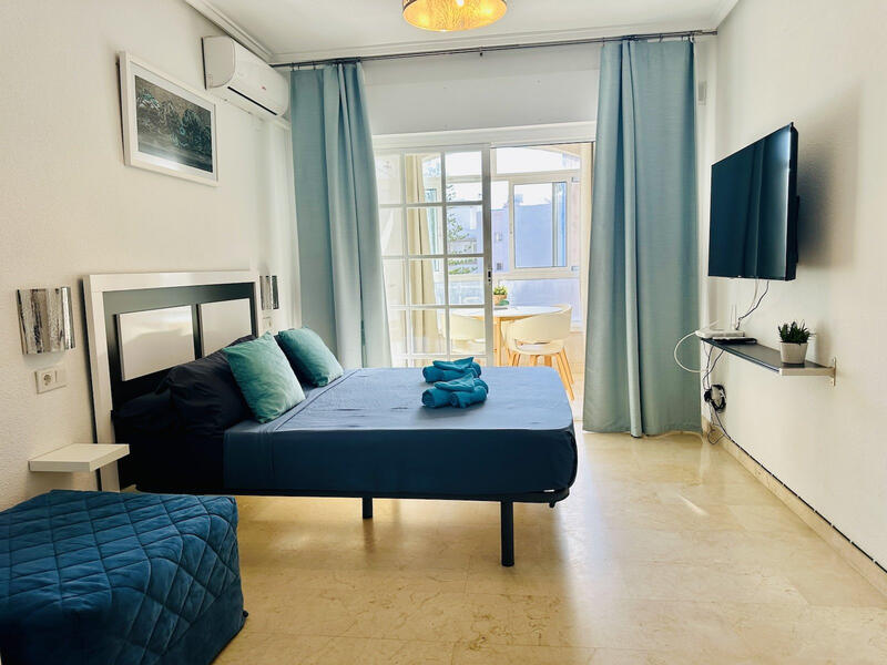 квартира продается в Torrevieja, Alicante