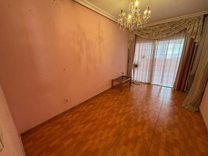 2 спальная комната квартира продается