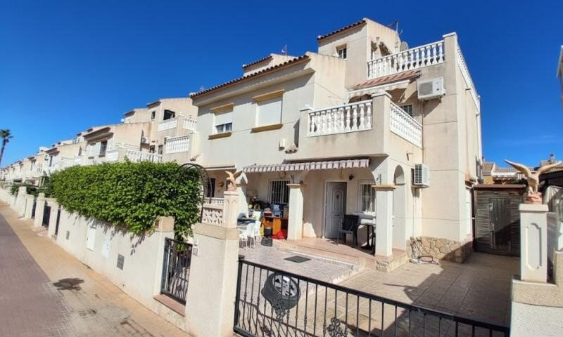 Duplex til salg i Orihuela Costa, Alicante