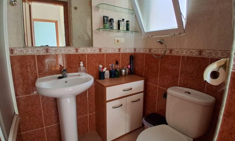 2 slaapkamer Tweezijdig Te koop 2 slaapkamer Tweezijdig Te koop