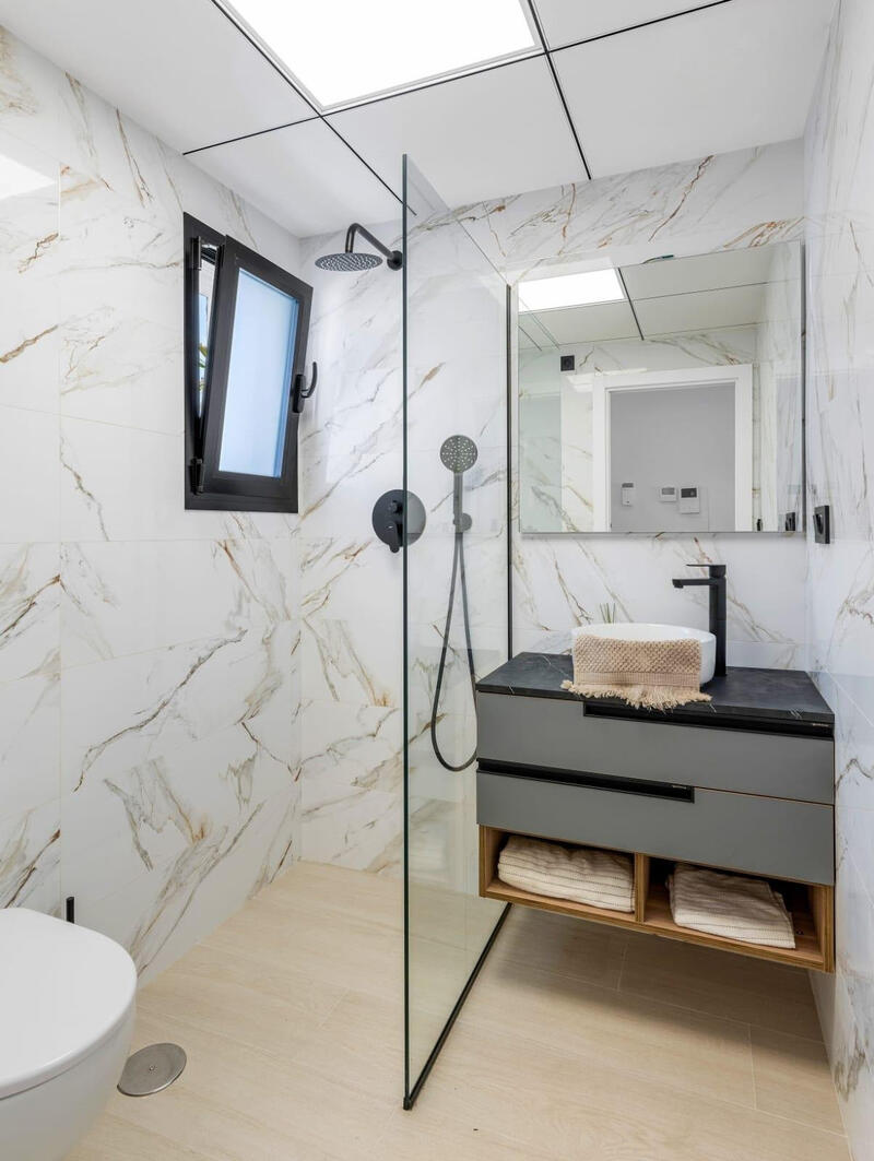 2 Cuarto Villa en venta