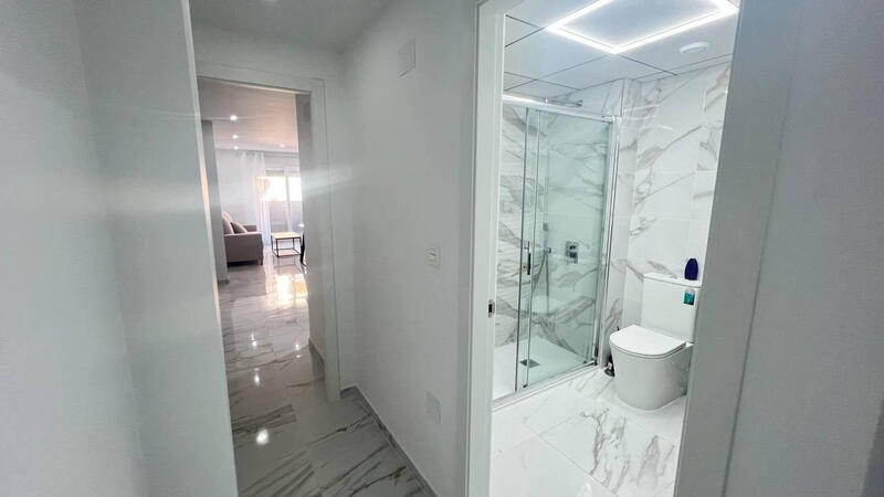 2 slaapkamer Appartement Te koop