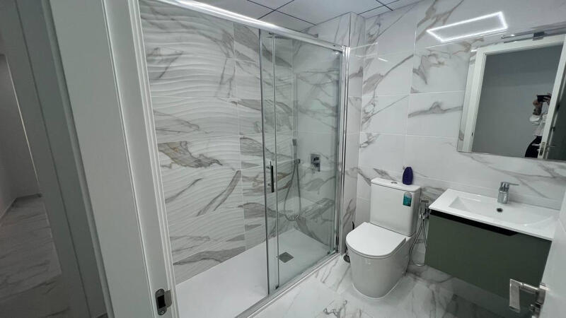 2 slaapkamer Appartement Te koop