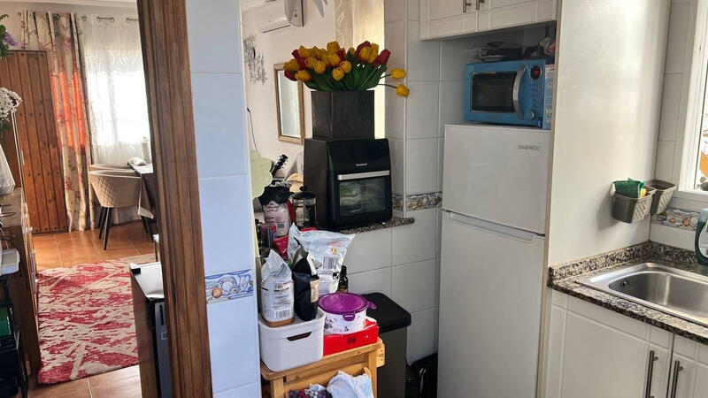3 спальная комната городская тюрьма продается 3 спальная комната городская тюрьма продается