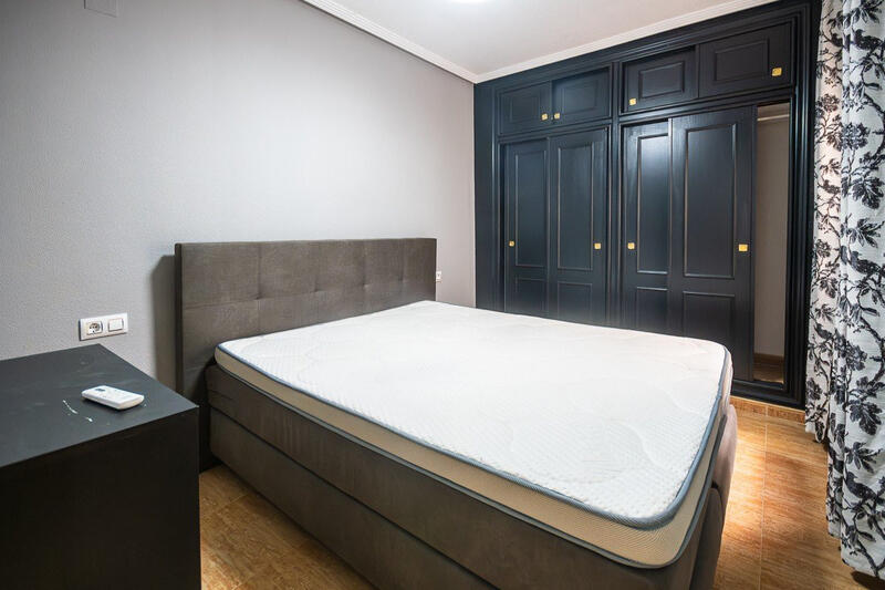 2 slaapkamer Appartement Te koop 2 slaapkamer Appartement Te koop